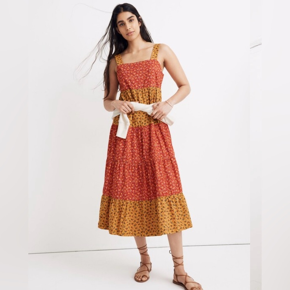 Madewell Button-Back Tiered Midi Dress in
Colorblock Calico. Size 6